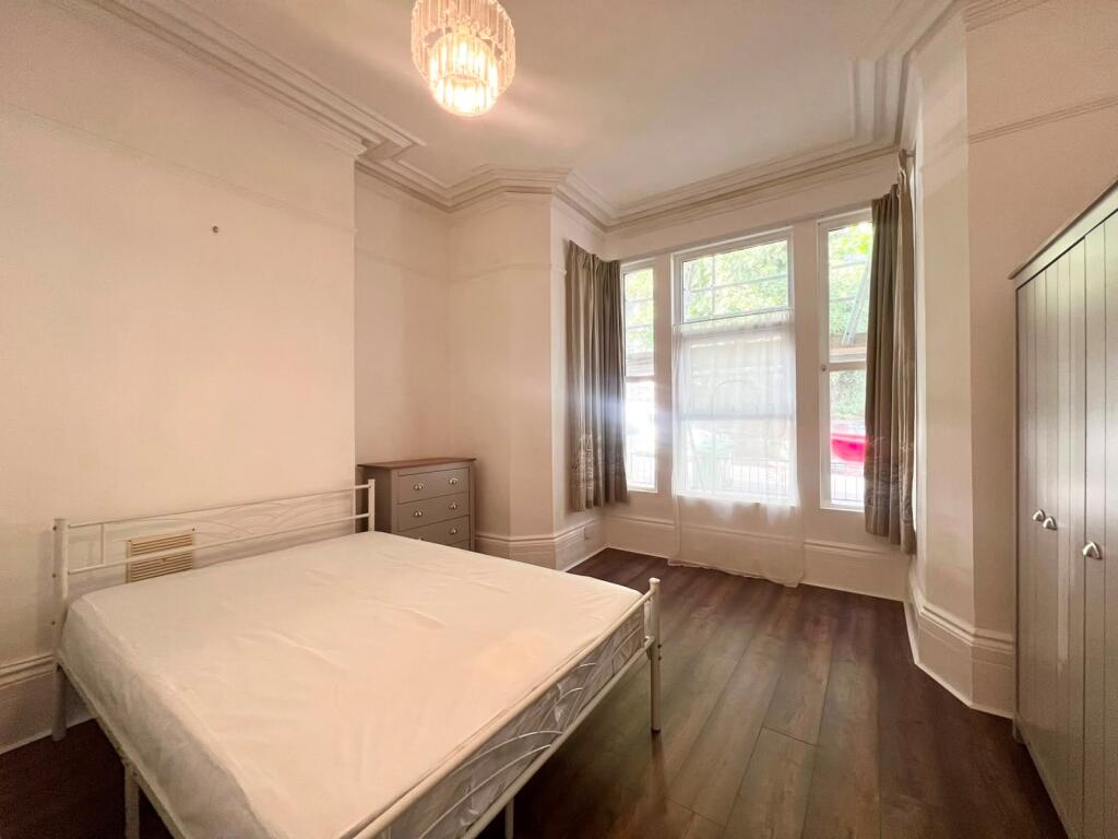 Apartment in Plymouth - View 5