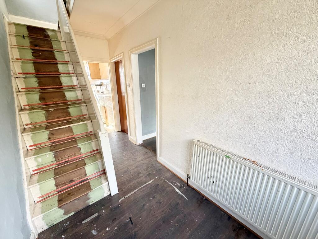 Willow Crescent, Sowerby Bridge, HX6 2ST photo 5