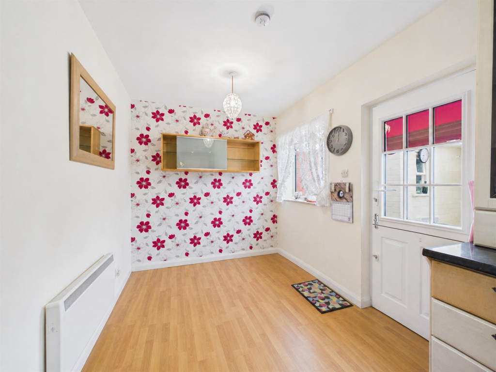 House in Whittington, Babbinswood - More