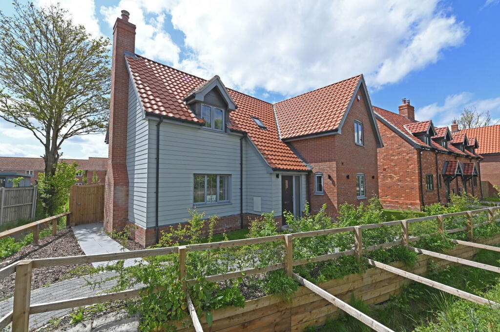 Main image of property: Langshaw Close, Framlingham, Suffolk