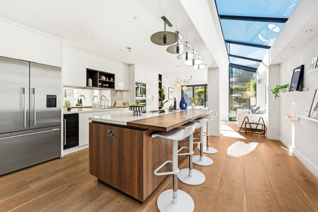 Main image of property: Sirdar Road, Holland Park