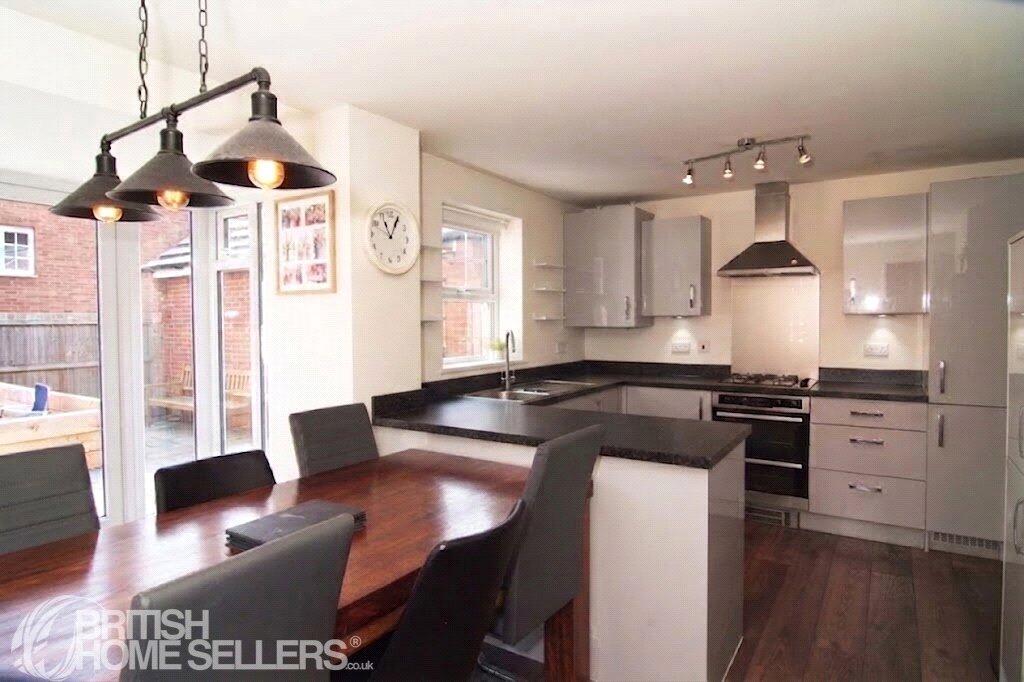 House in Nottingham - View 2