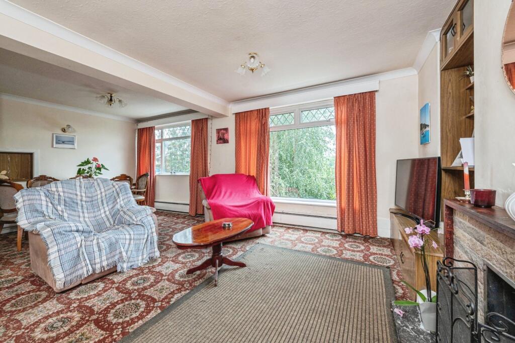 House in Kirklees, West Yorkshire - More