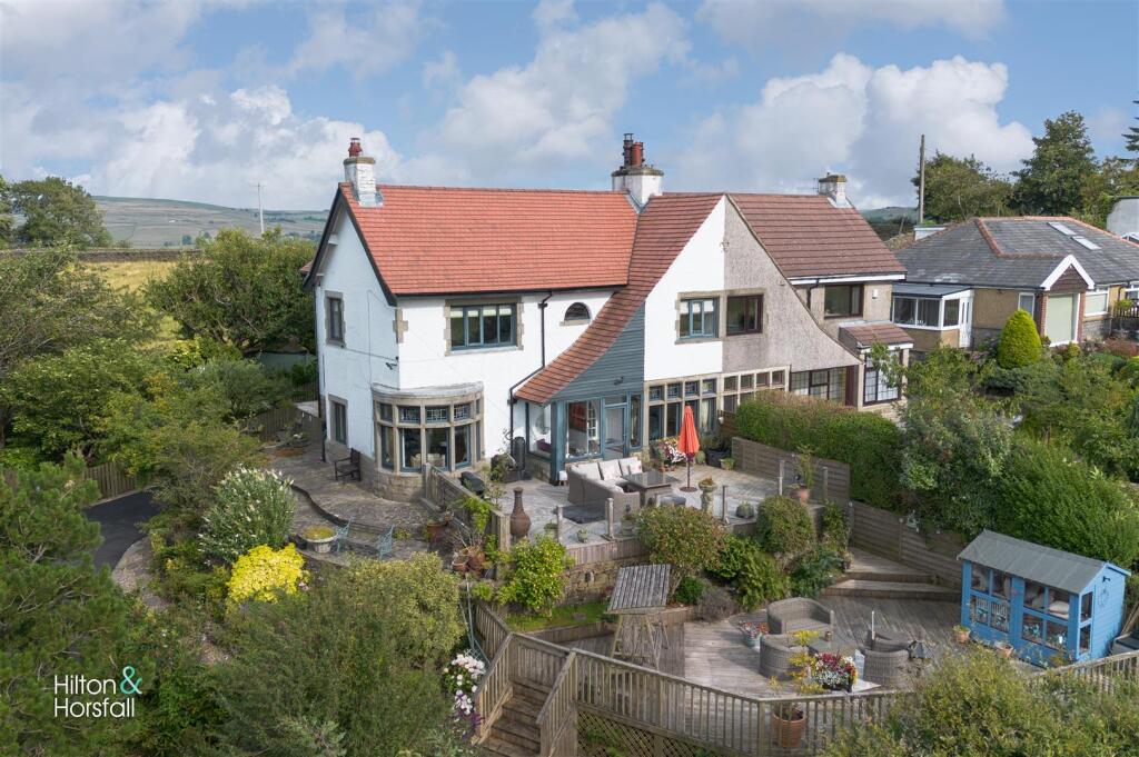 Main image of property: Oakbank, Manchester Road, Barnoldswick