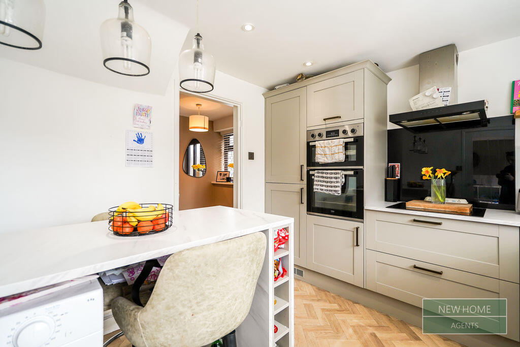 Park Road, Calverton, Nottingham, NG14 6LE - View 4