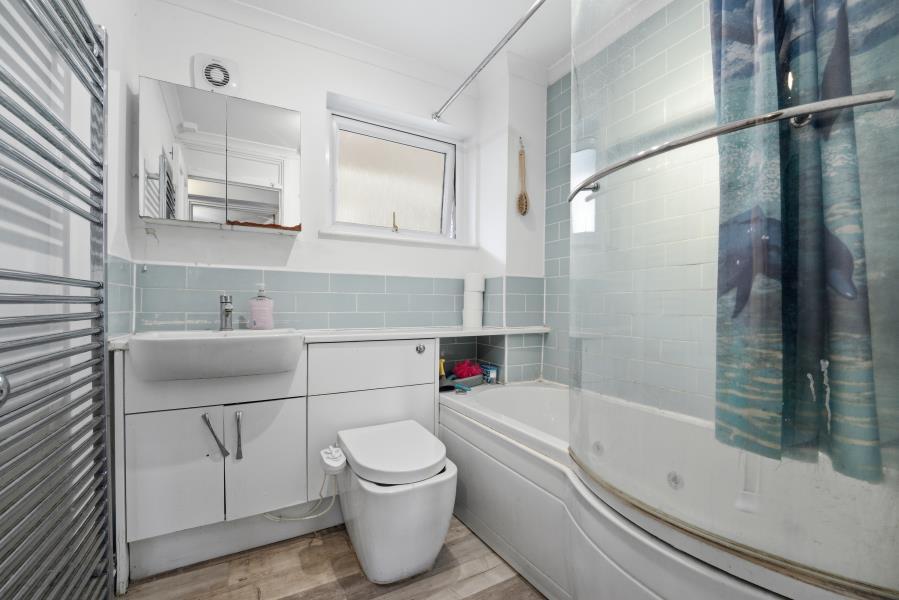 Apartment in London - View 5