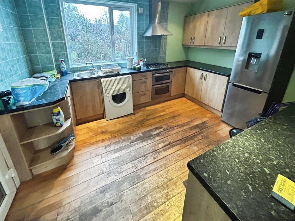 House in Warwick, St John's, Kenilworth - View 2