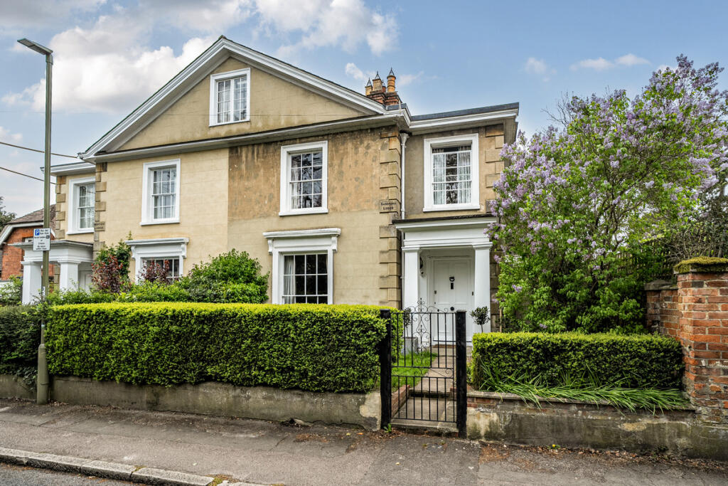 Main image of property: Reading Road, Wallingford, OX10