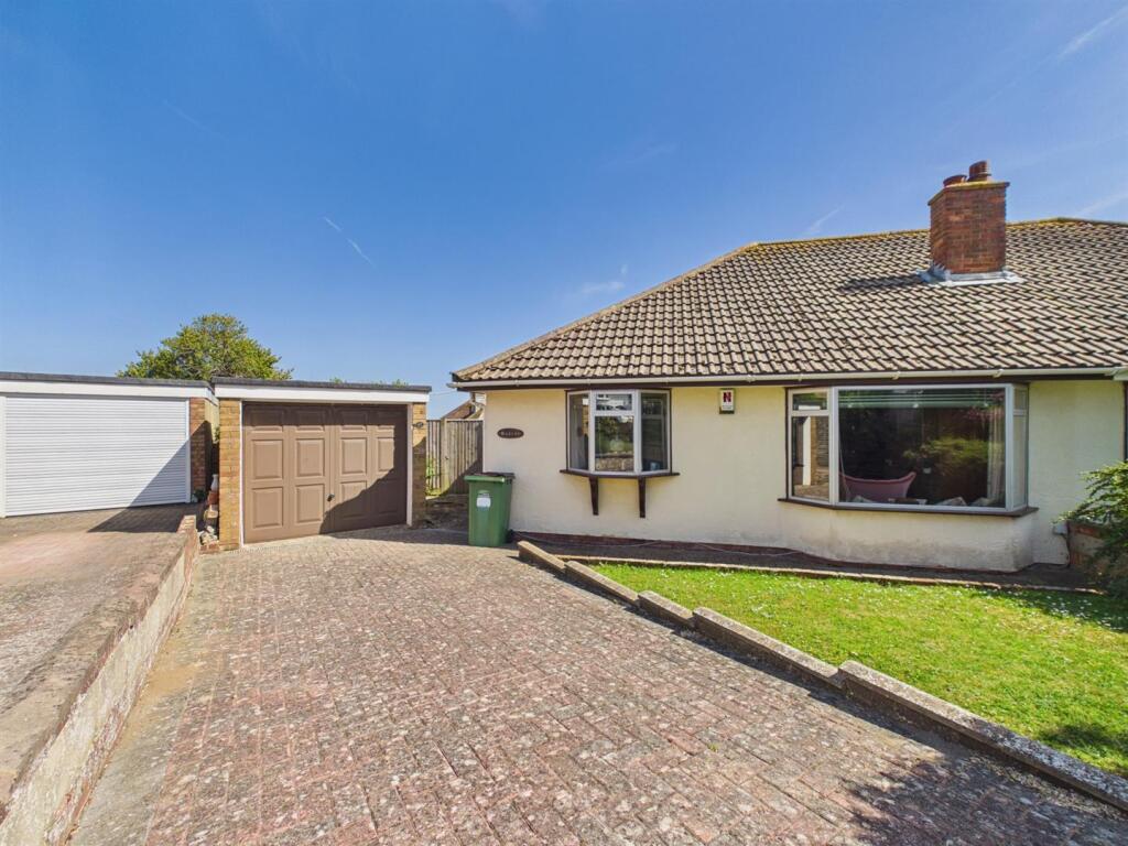 House in Peacehaven, Telscombe Cliffs - View 2