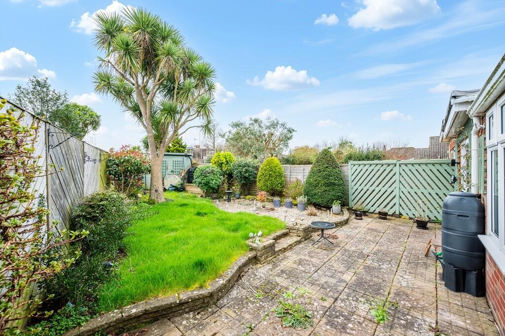 Mill Lane, Littlehampton, West Sussex, BN17 photo 2