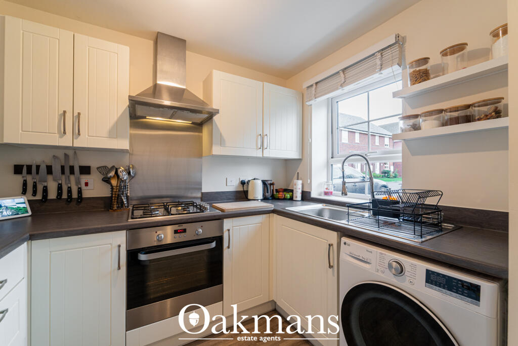 House in Bromsgrove, Stoke CP - More