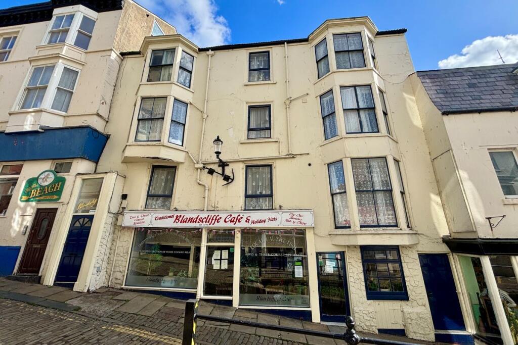 Main image of property: 2 Blands Cliff, Scarborough, North Yorkshire, YO11 1NR