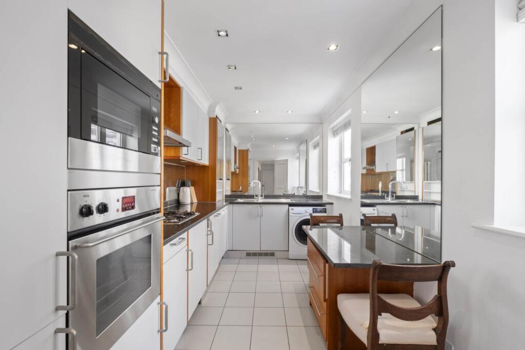 Apartment in London, Kensington Green, South Kensington - More