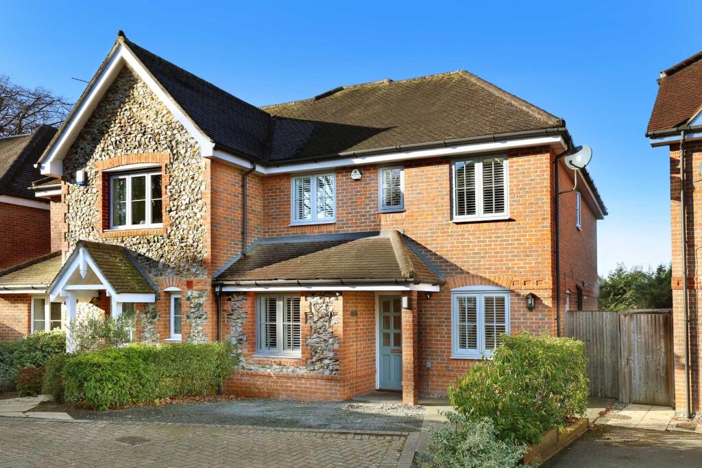 Main image of property: Gurnells Road, Seer Green, Beaconsfield, Buckinghamshire, HP9