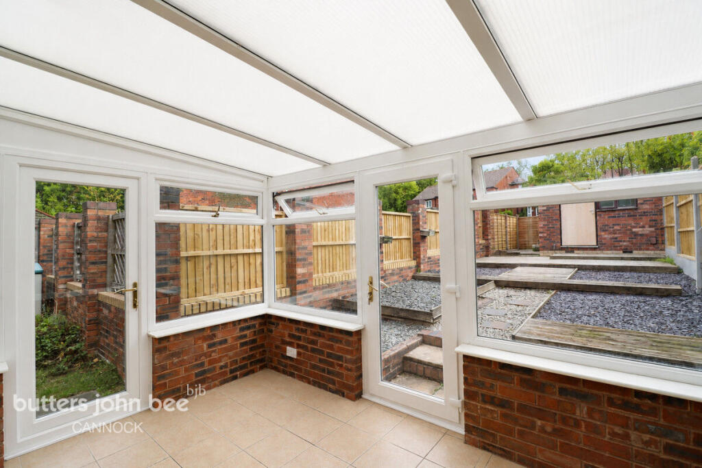 House in Oakengates, Ketley Bank, Trench Lock - More