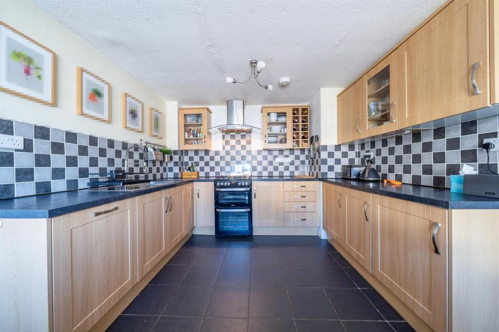 Beech Close, Ludlow photo 3