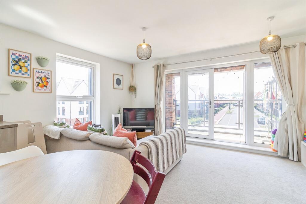 Apartment in Milton Keynes, Wavendon - More