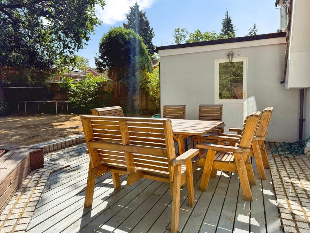 House in Crowthorne, Finchampstead - View 5