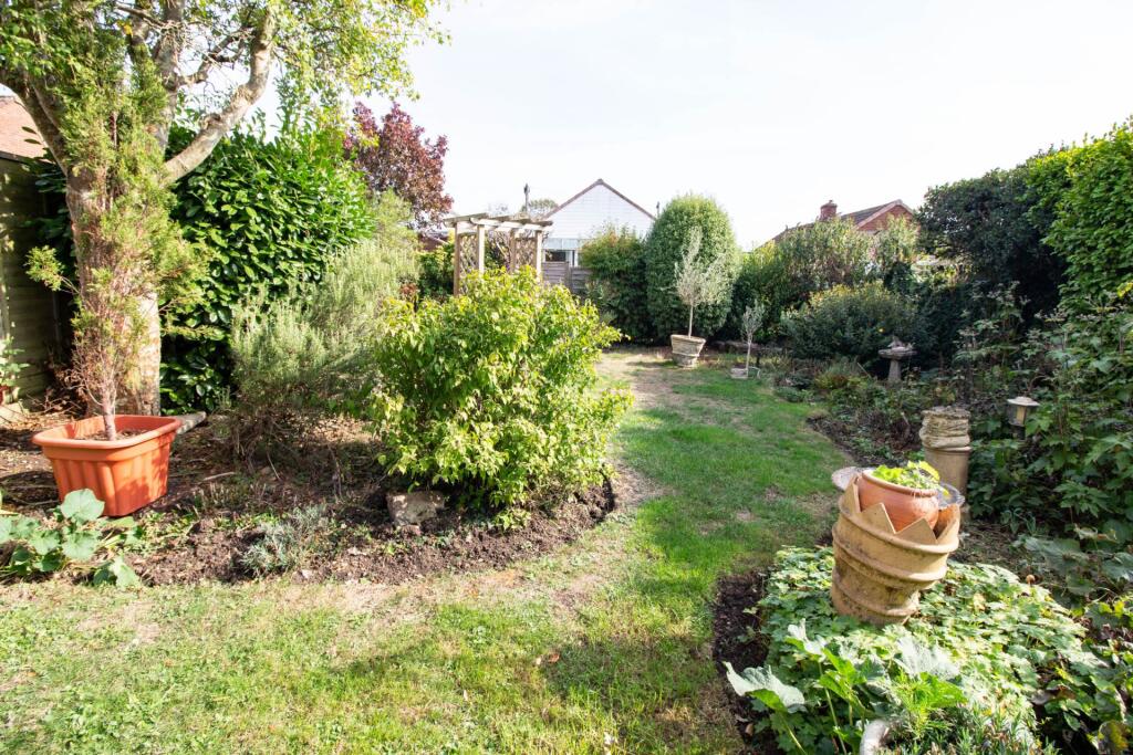 Meadow Road, Frome photo 3
