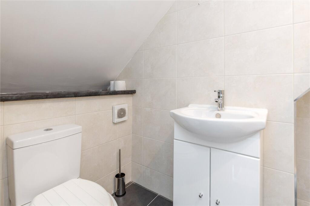 House in Watford - View 4