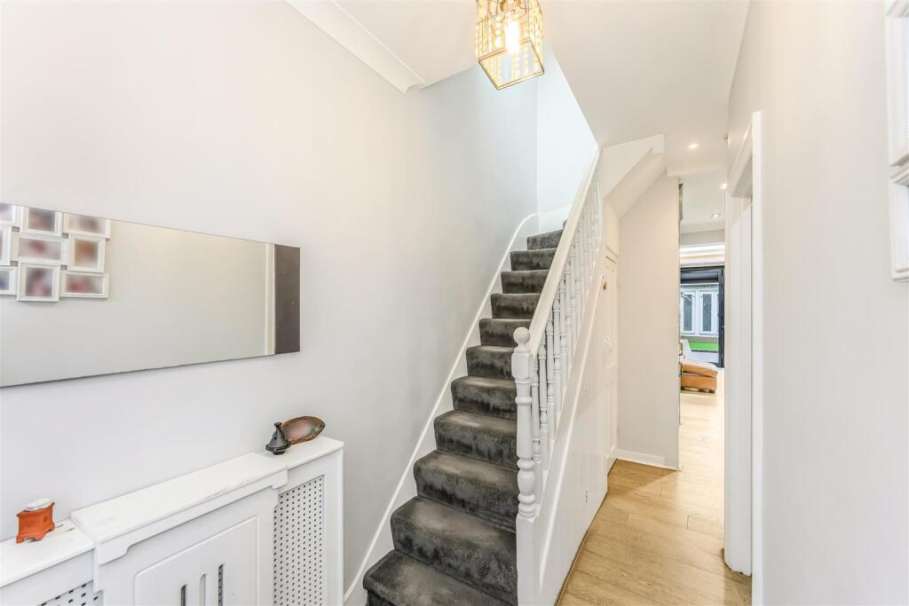 Chingford Road, Walthamstow - View 5