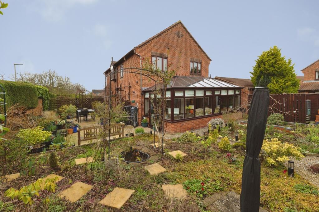 Hugill Close, Yarm, TS15 photo 2