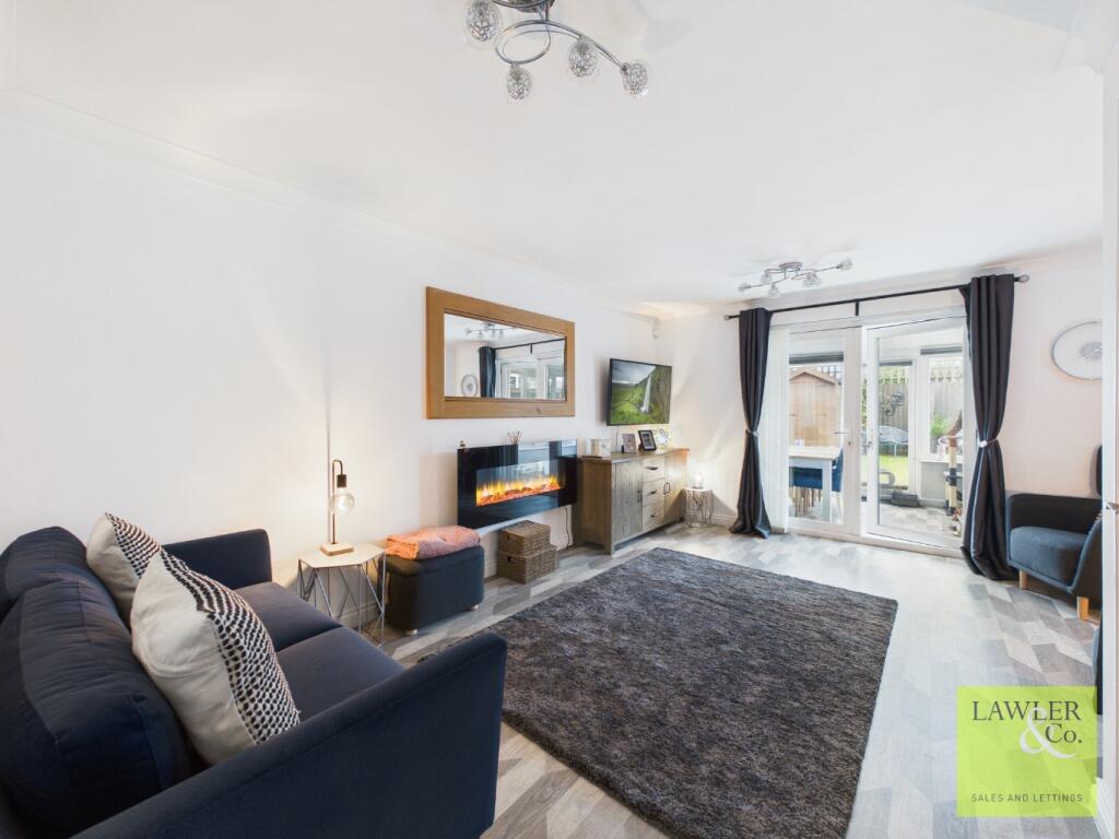Kennett Drive, Bredbury, Stockport, Cheshire, SK6 2GA photo 3