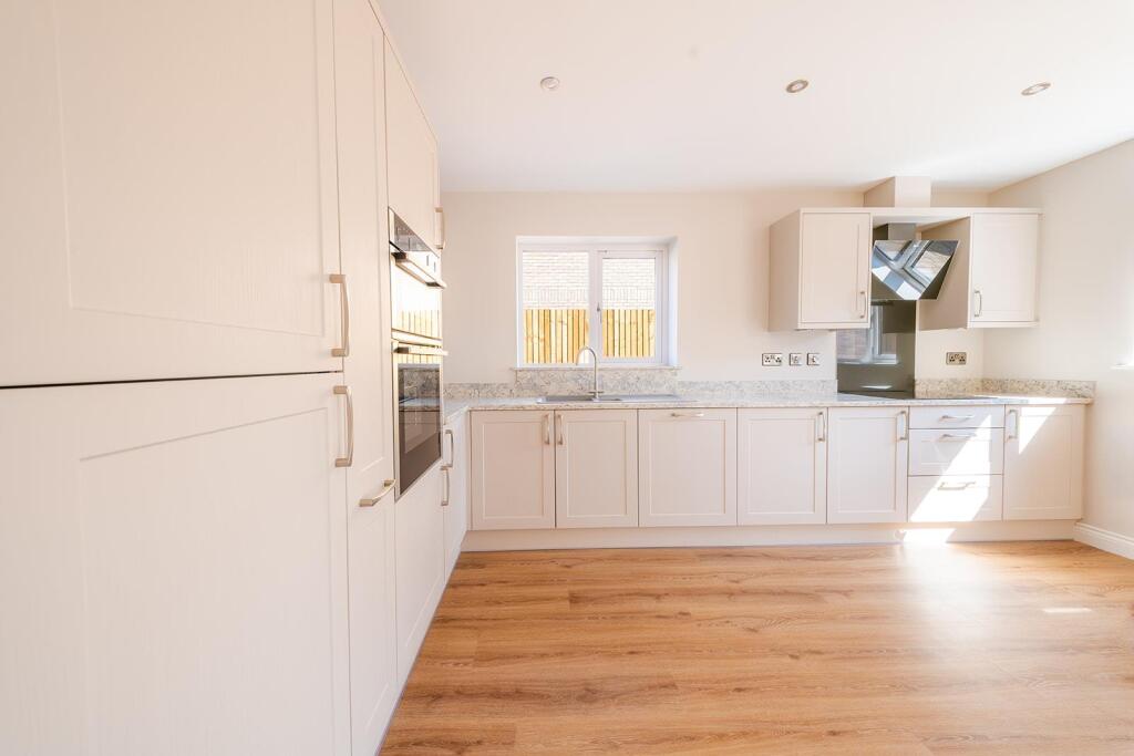 House in Cherry Burton - View 3