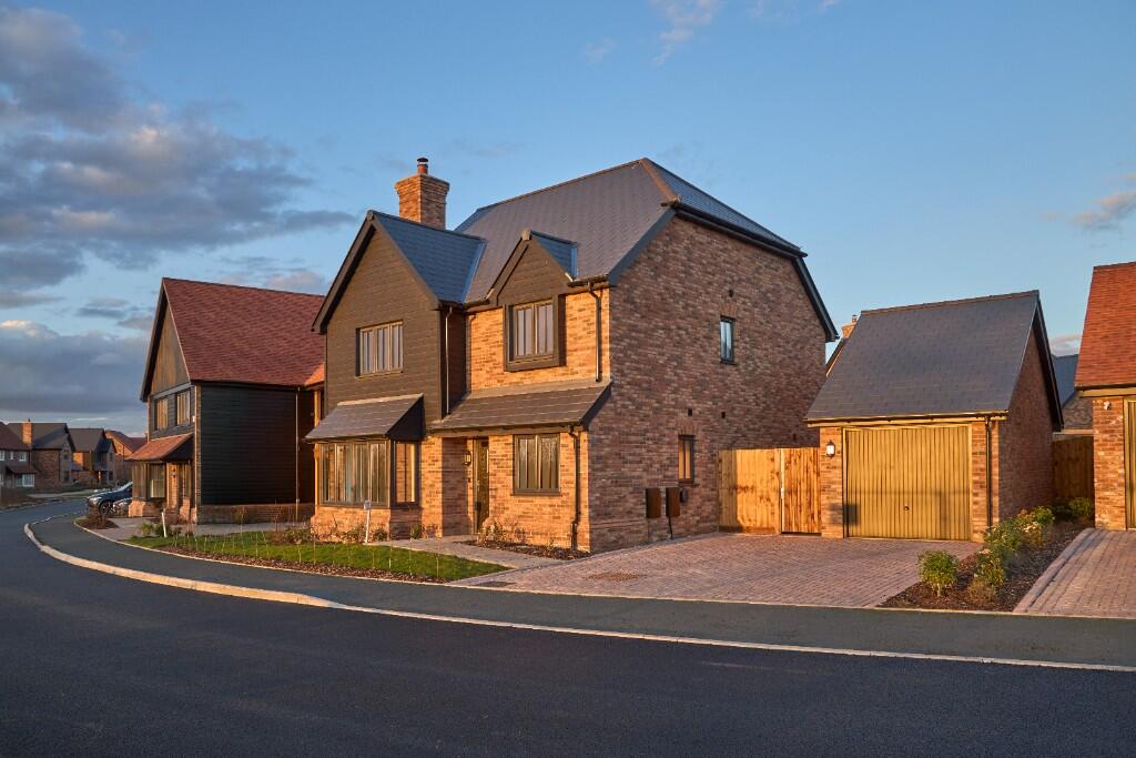 Main image of property: View Road, 
Cliffe Woods, 
Rochester, 
ME3 8JQ