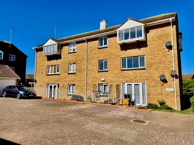 Main image of property: Flat ,  Hadlow Drive, Cliftonville, Margate