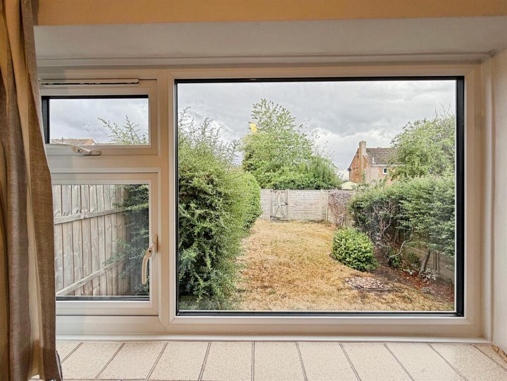 House in Warwick, Lillington, Royal Leamington Spa - View 3
