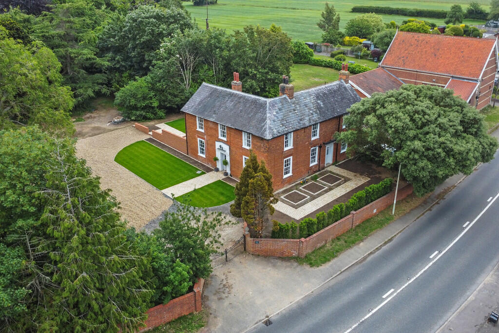 Main image of property: Bergholt Road, Brantham, Manningtree