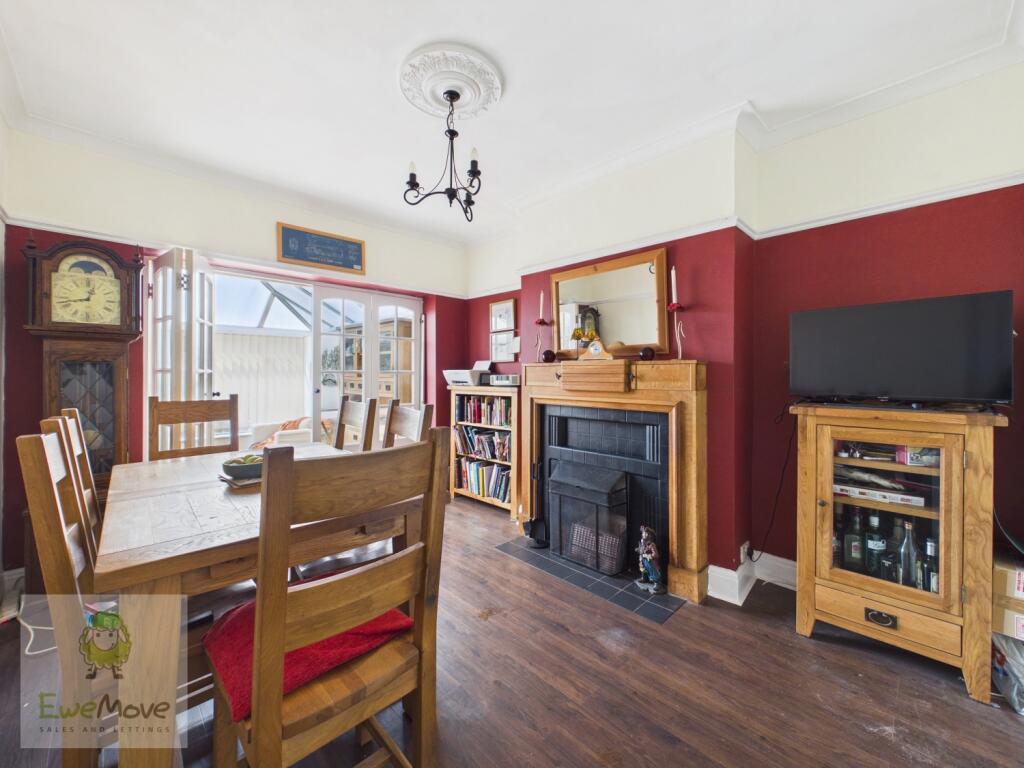 Dean Road, Strood, Rochester, ME2 3QH photo 4