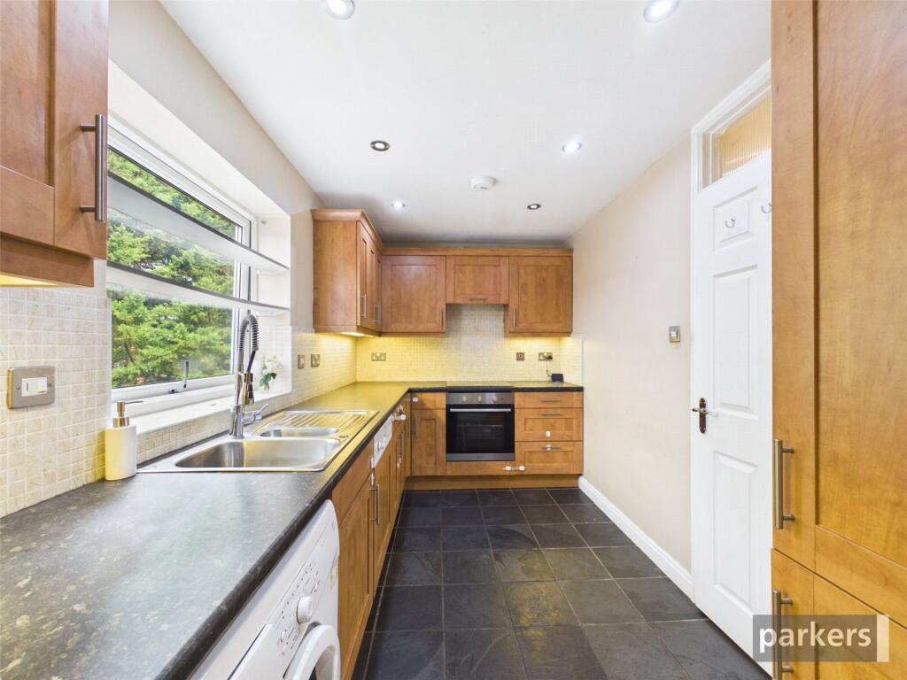 Barnwood Close, Reading, Berkshire, RG30 photo 4