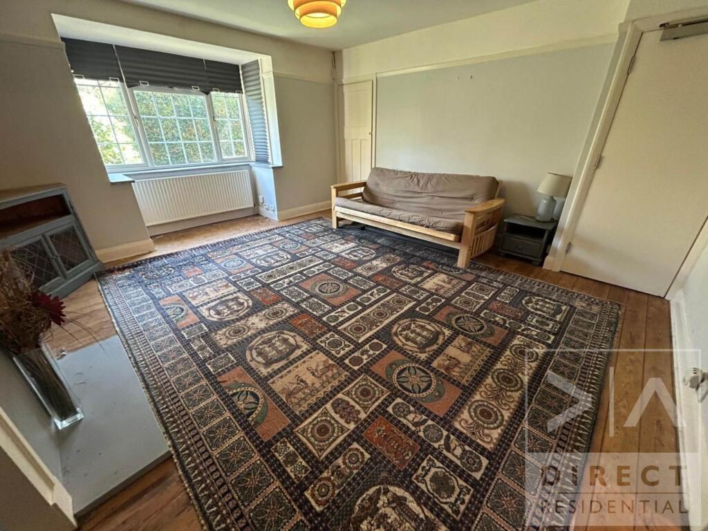 Main image of property: The Parade, Epsom, KT18 5DU