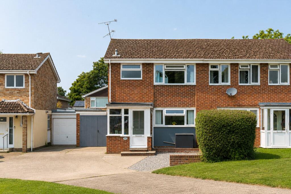 Main image of property: Broadleas Park, Devizes, Wiltshire, SN10