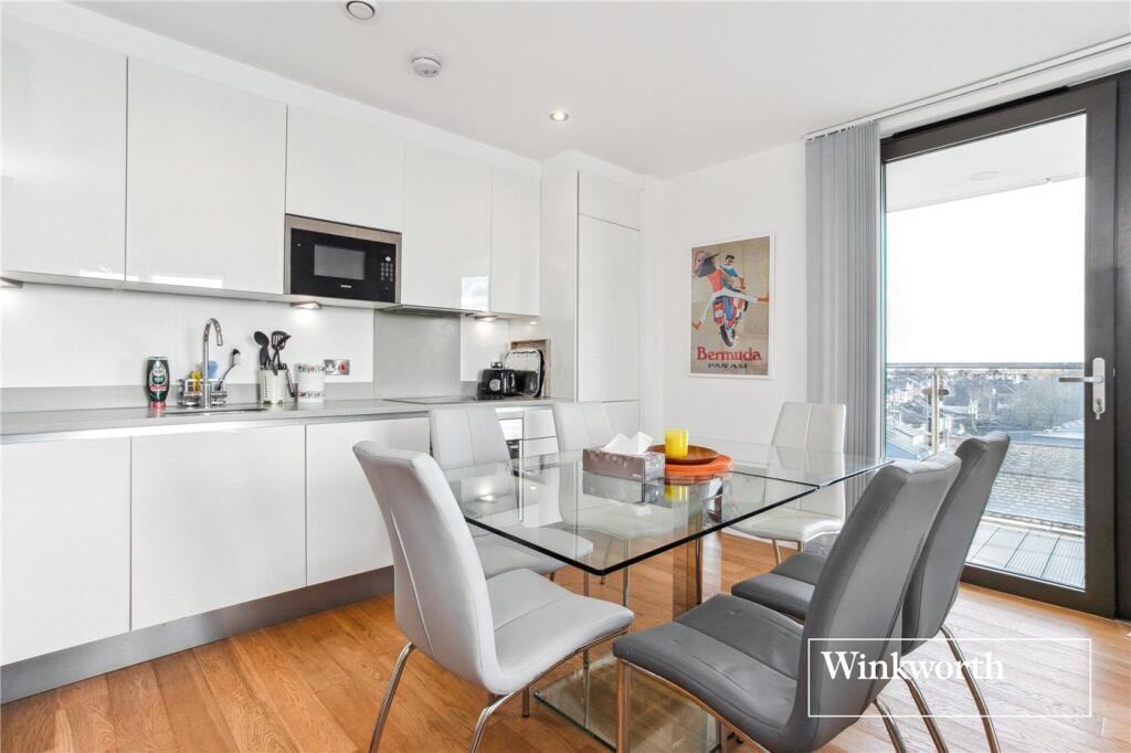 Apartment in London, Church End - View 4