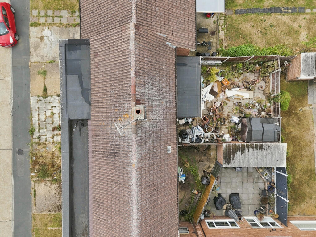 House in Southend-on-Sea - View 2