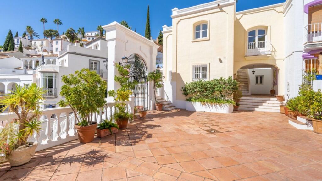 Main image of property: La Heredia, Málaga, Andalusia