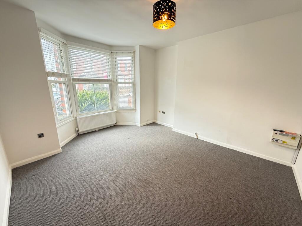 Apartment in Nottingham, Nottinghamshire - View 2
