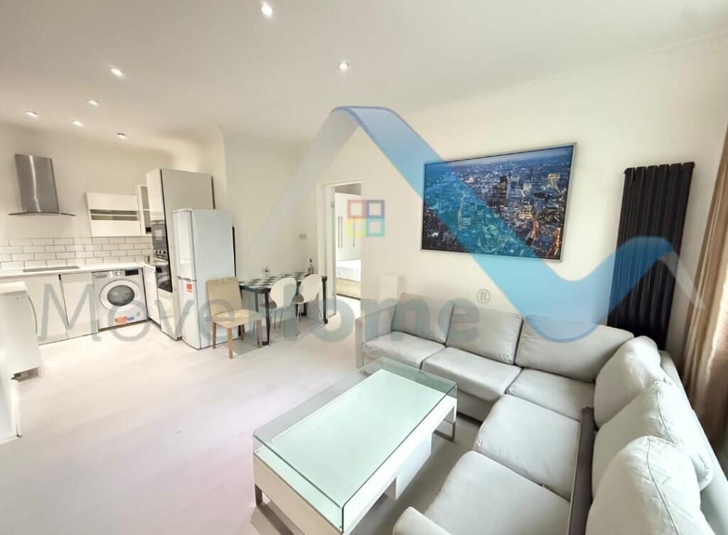 Main image of property: Tillingbourne Gardens, Finchley, N3