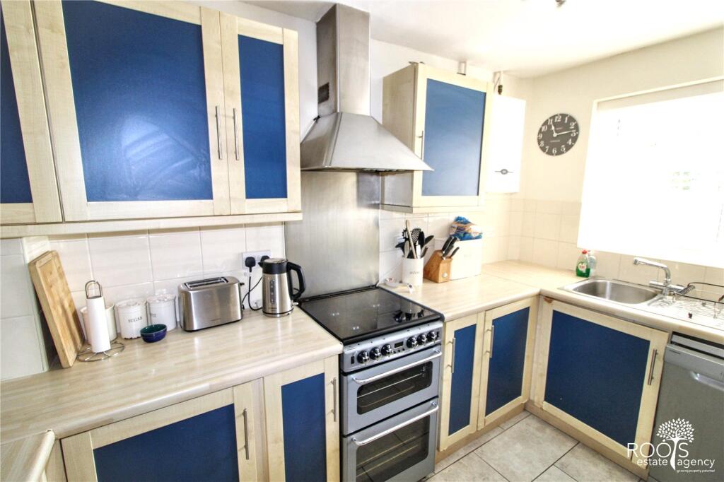 House in Thatcham, West Berkshire - View 5