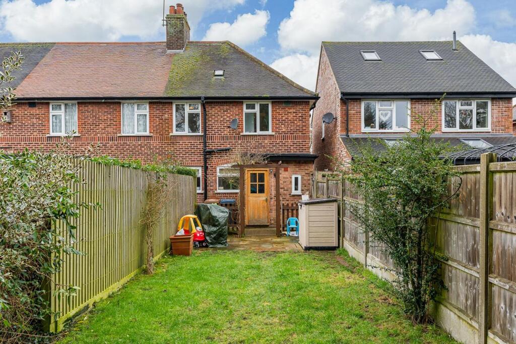 House in Hertford - View 2