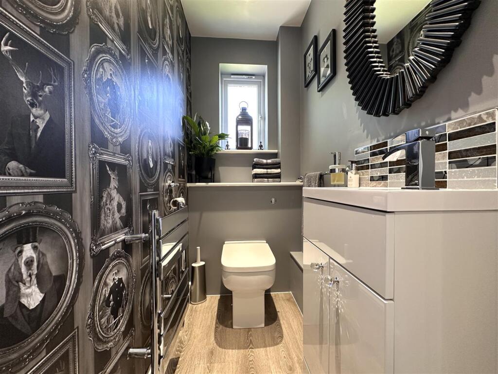 Broughton Drive, Newark - View 6