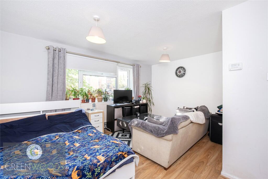 Apartment in Twickenham - View 4