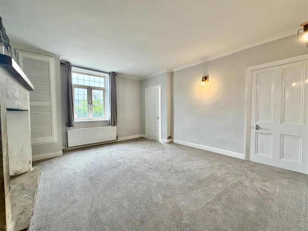 House in Huddersfield - View 2
