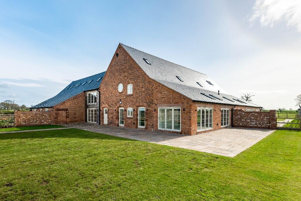 Main image of property: Wrexham Road, CW6