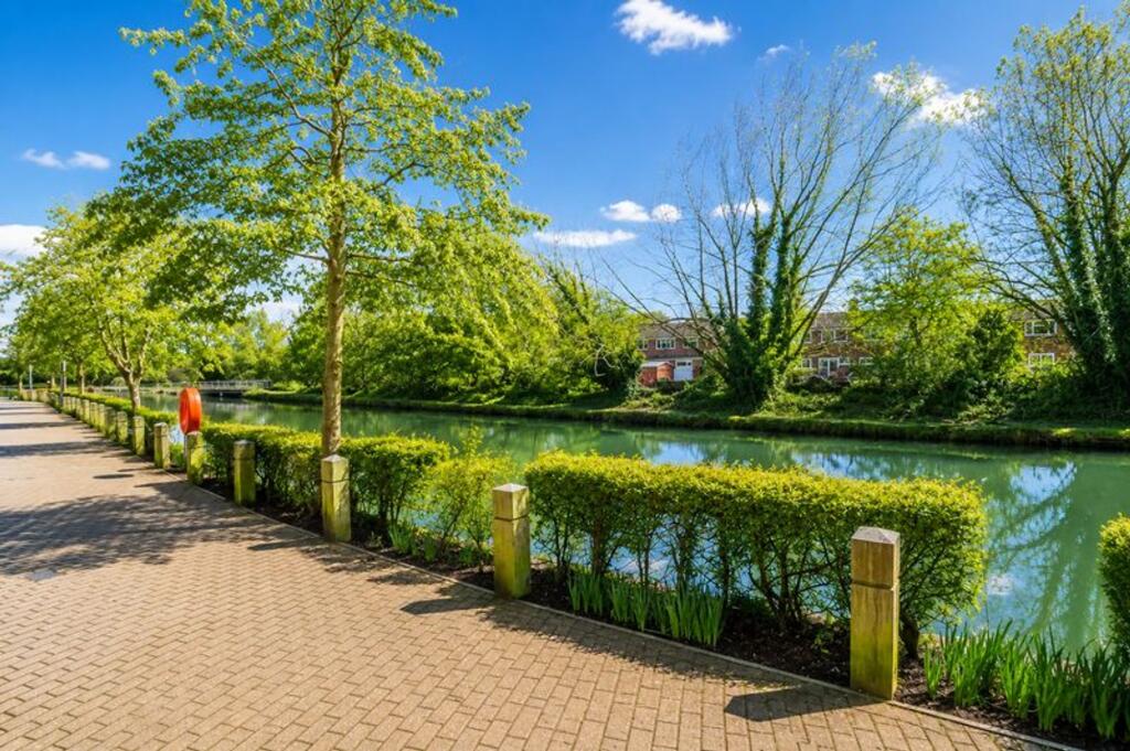 Main image of property: Hemsley Road, Kings Langley, WD4