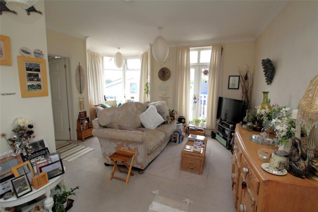 Main image of property: West Street, Fareham, Hampshire, PO16