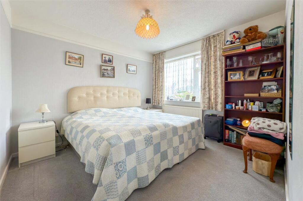 Additional image 8 of Hawthorn Close, Harpenden, Herts, AL5